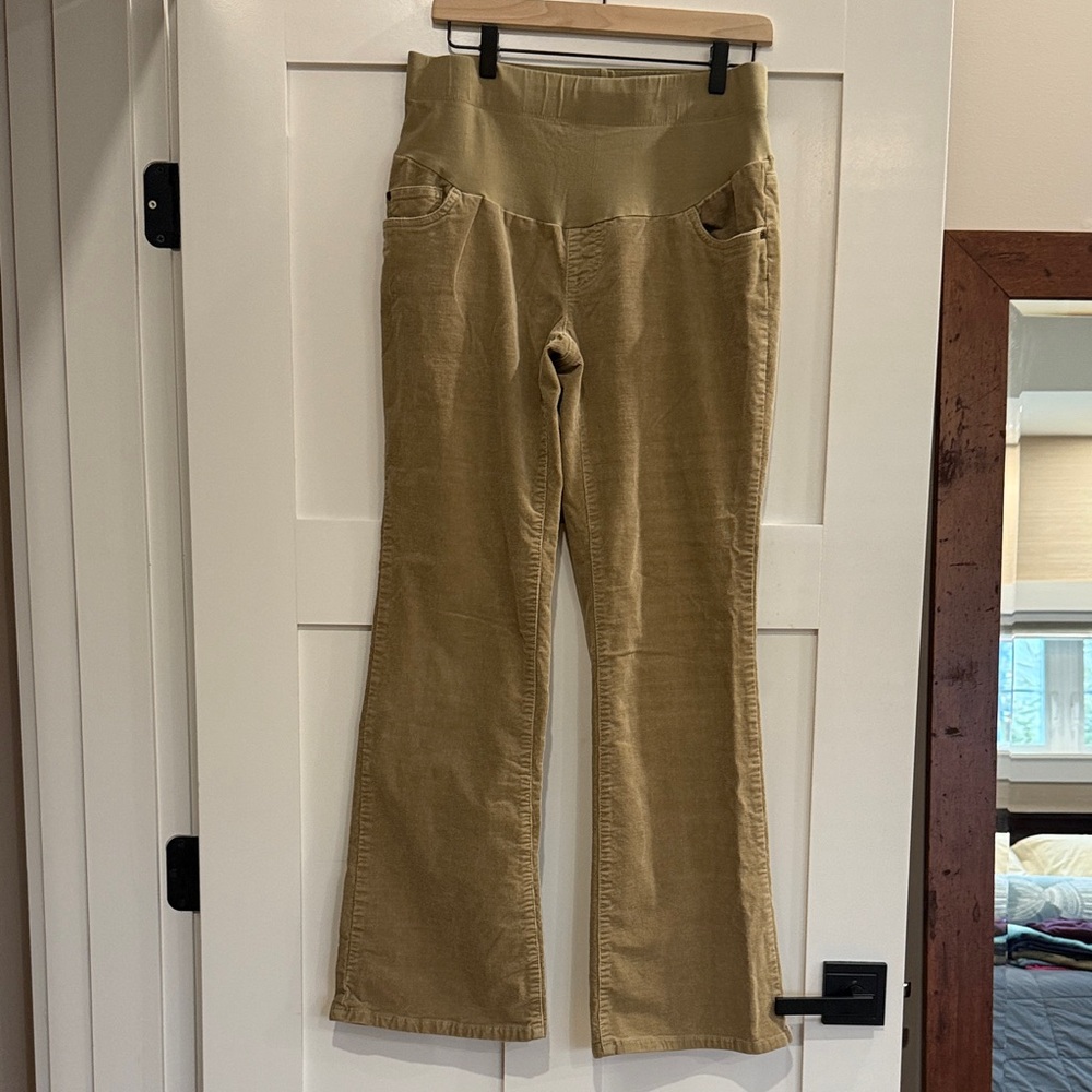 Oh Baby! Maternity Corduroy Khaki Flare Pants - size medium.
